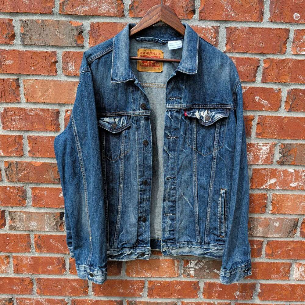 Levi's Trucker Denim Jacket Mens XL Blue Medium Wash Type 3 Button Front